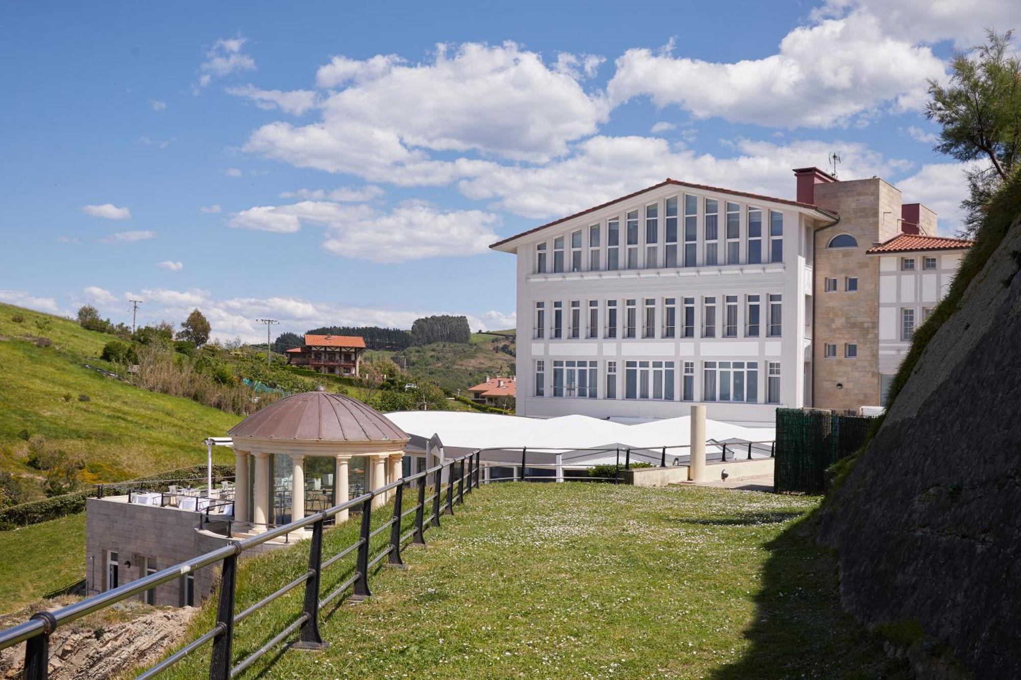 Hotel & Talasoterapia Zelai Zumaia Extérieur photo